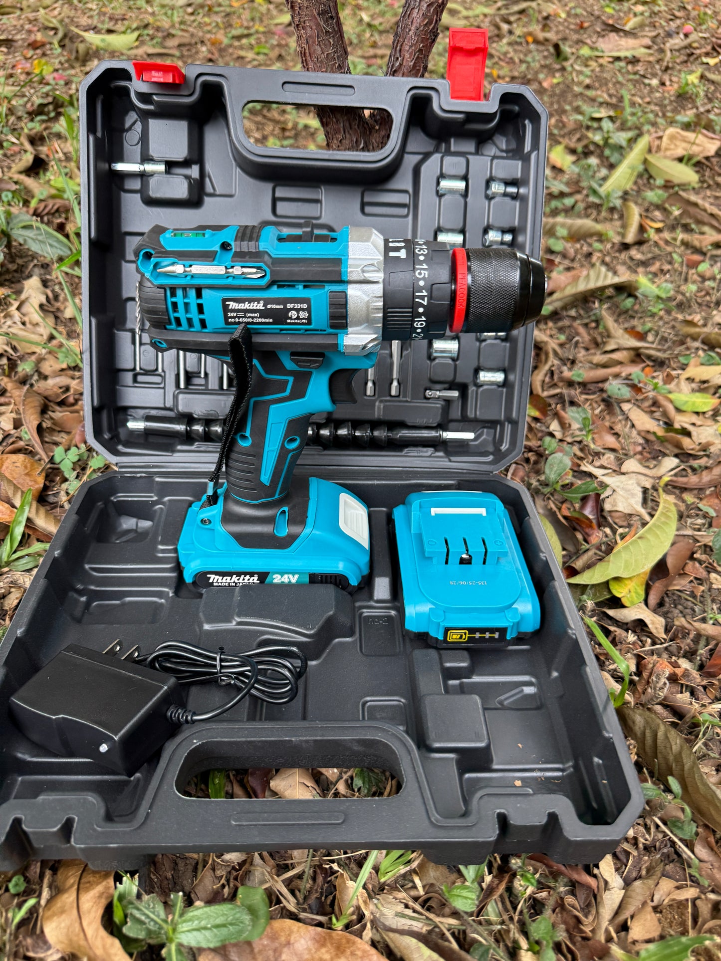 🔧 KIT TALADRO INALÁMBRICO 2 BATERIAS 24V 🛠